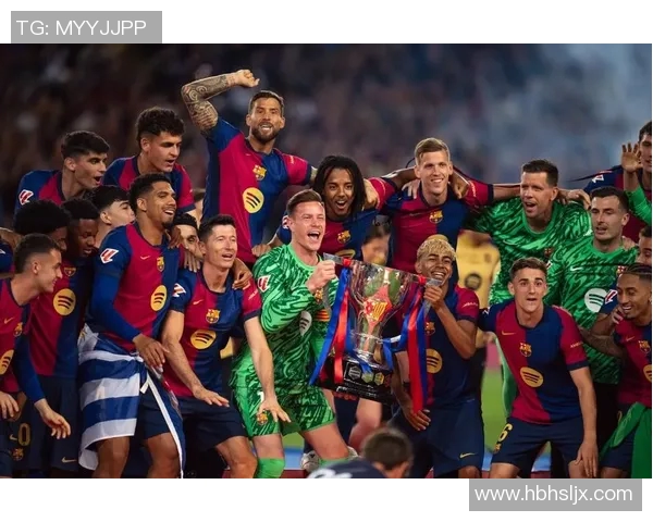 球星名字与足球技艺完美融合的精彩瞬间剪辑展示 球星名字与足球技艺完美融合的精彩瞬间剪辑展示