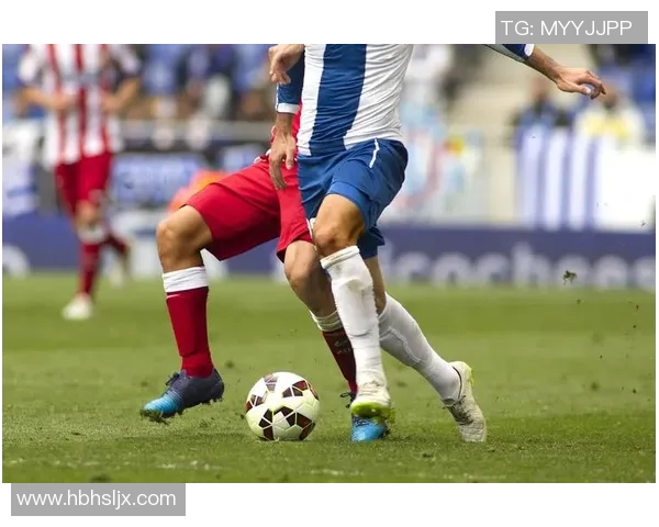 迷你足球球星手办:精致细节与动感瞬间展现足球魅力